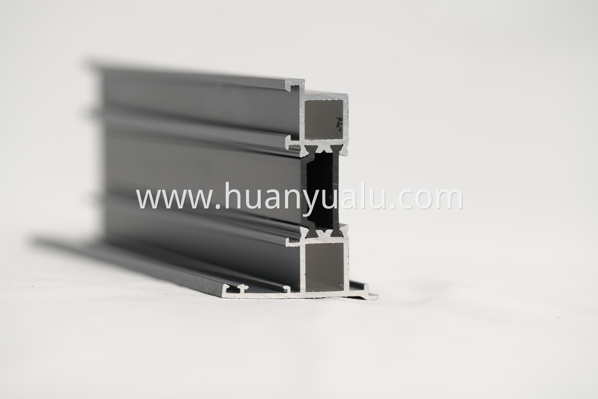 Thermal insulation profiles
